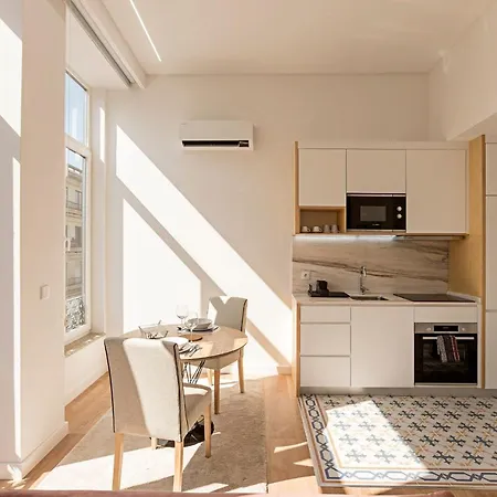 Urban House By Lovelystay Porto
