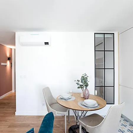Apartment Urban House By Lovelystay
