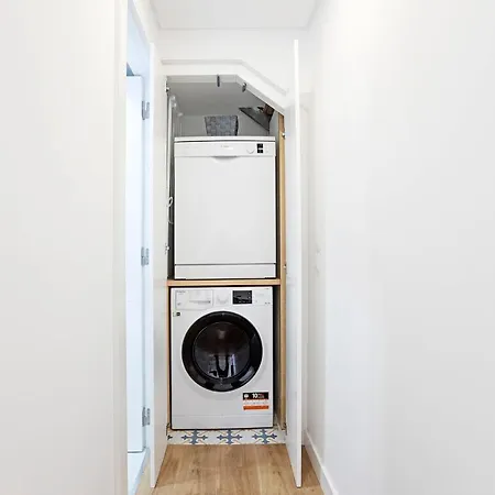 Urban House By Lovelystay Apartment Porto